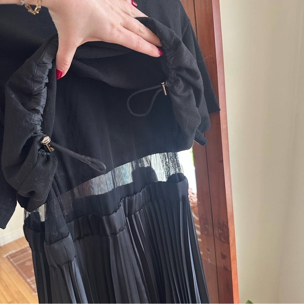 SACAI Satin Pleated T-Shirt Dress Black Women 4 Crewneck Short Sleeve Japan Midi - Picture 7 of 11